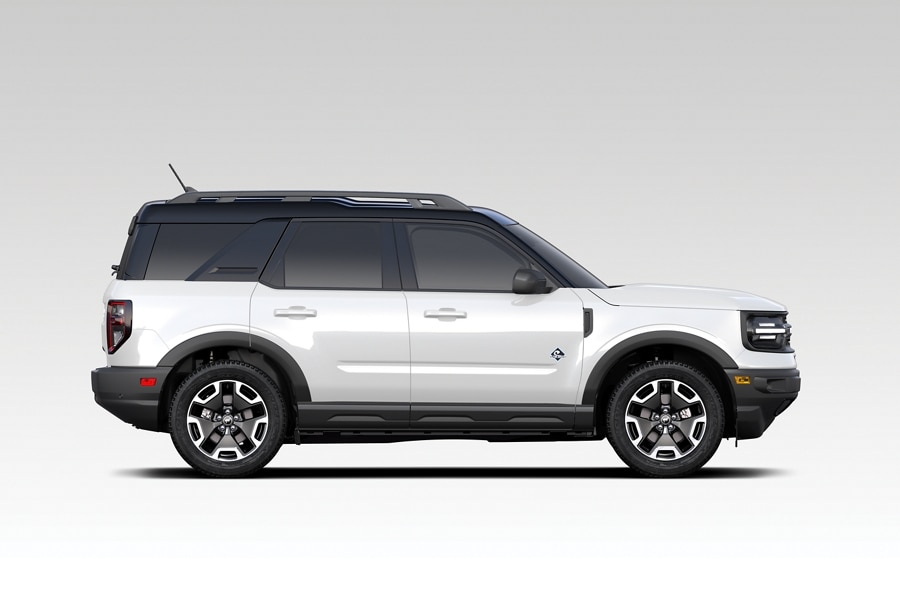 2024 Ford Bronco® Sport Outer Banks® trim shown in profile